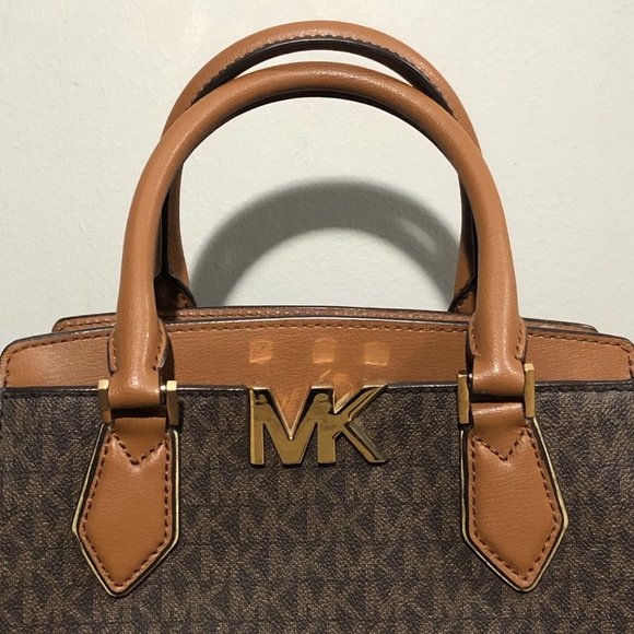 Michael Kors Mott Medium Messenger Leather Satchel Crossbody Handbag - Picture 7 of 14